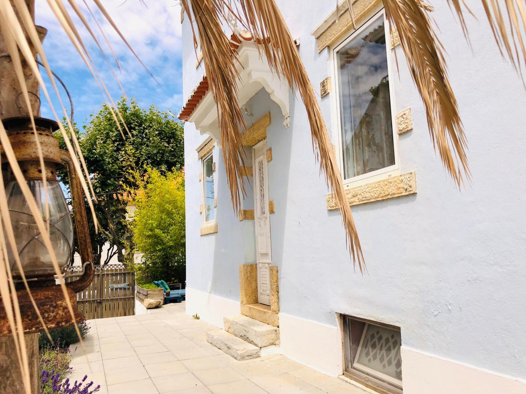 Aloha Beach House H Carcavelos  Exterior photo